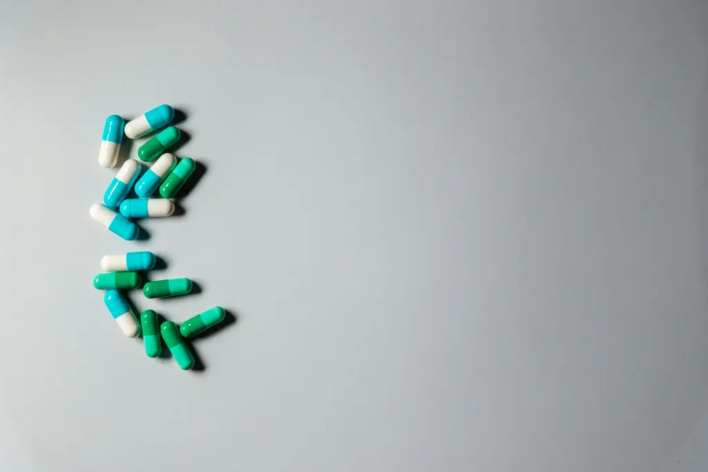 unsplash_BFB7ydn1-DI_pharma.webp